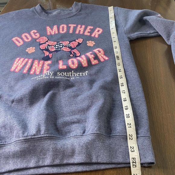 Simply Southern Sz Medium Dog Mother Wine Lover Graphic Sweatshirt Gray - Picture 7 of 7